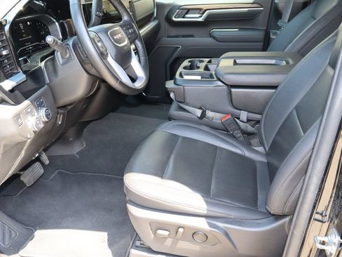 Used 2025 GMC Sierra 1500 SLT AWD/4WD image 15