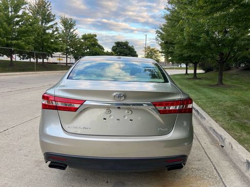 Used 2015 Toyota Avalon XLE image 5
