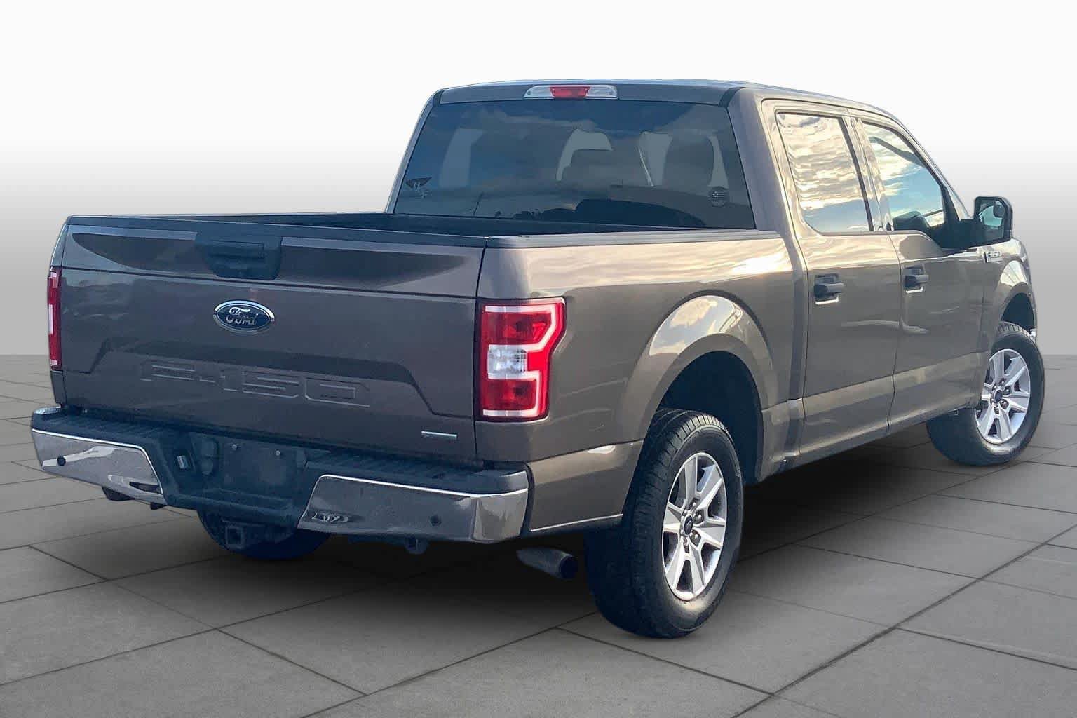 Used 2019 Ford F150 XLT w/ Trailer Tow Package RWD image 13