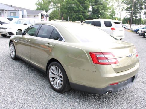 Used 2013 Ford Taurus Limited FWD image 9