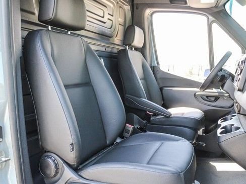 New 2025 Mercedes-Benz Sprinter 2500 image 14