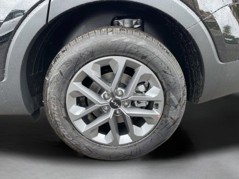 New 2025 Kia Telluride LX image 11