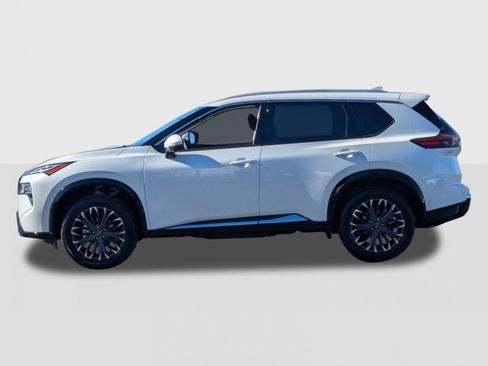 New 2026 Nissan Rogue Platinum image 2