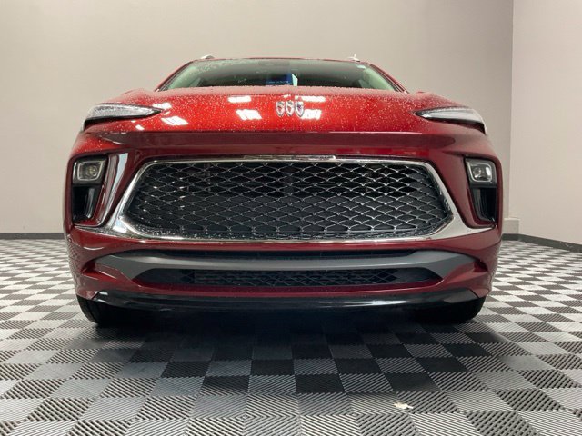 Used 2024 Buick Encore GX Avenir w/ Avenir Convenience Package FWD image 3