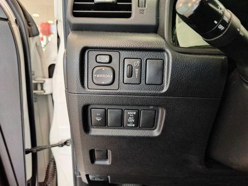 Used 2019 Toyota 4Runner TRD Off-Road Premium AWD/4WD image 13