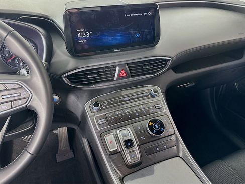 Used 2023 Hyundai Santa Fe SEL image 15