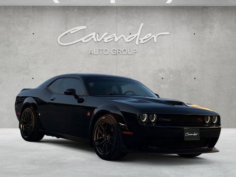 Used 2022 Dodge Challenger R/T Scat Pack RWD image 2