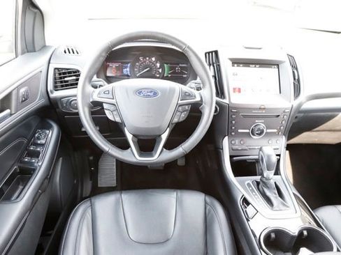 Used 2016 Ford Edge Titanium w/ Equipment Group 301A AWD/4WD image 19
