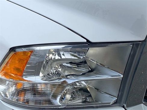 Used 2023 RAM 1500 Classic SLT w/ Trailer & Traction Group image 4