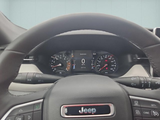 Used 2024 Jeep Compass Limited AWD/4WD image 17