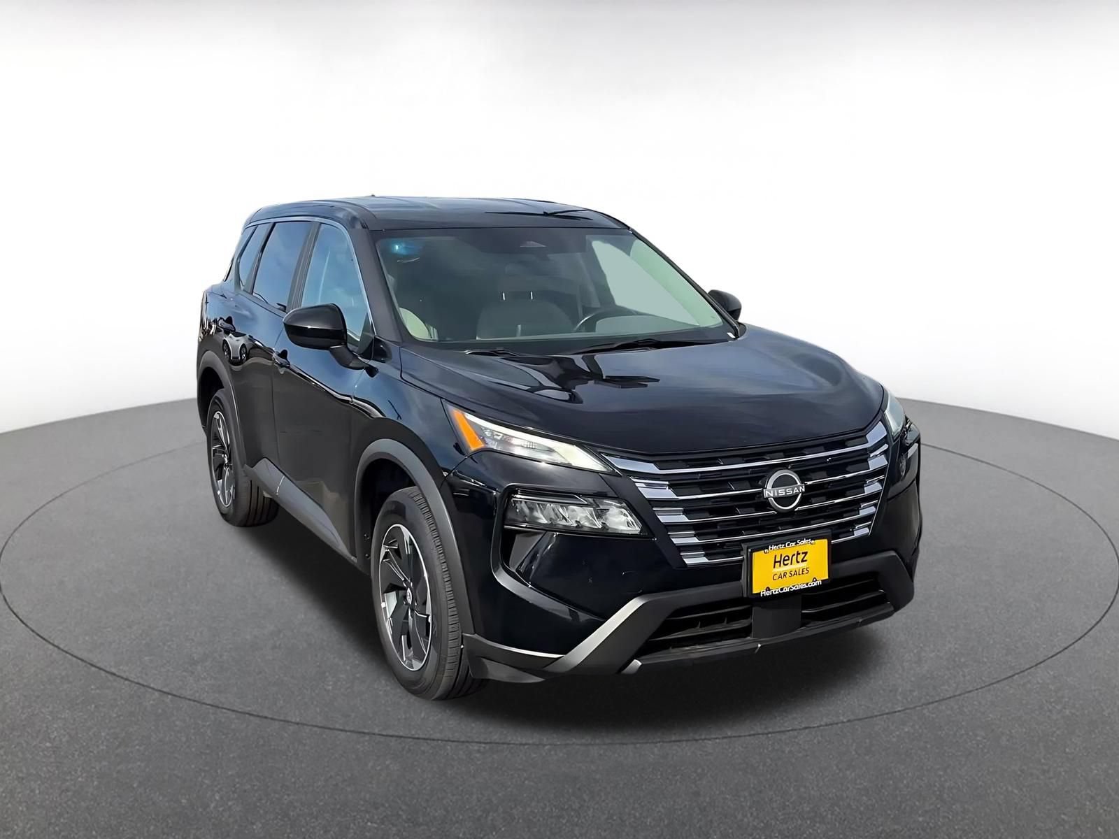 Used 2025 Nissan Rogue SV AWD/4WD image 3