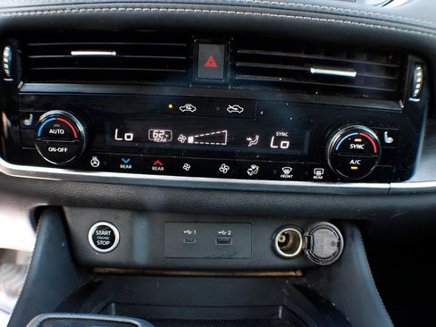 Used 2021 Nissan Rogue SL w/ Premium Package image 28