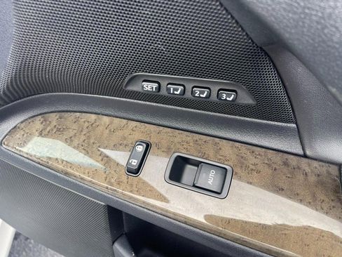 Used 2011 Lexus IS 250C w/ Luxury Pkg image 13