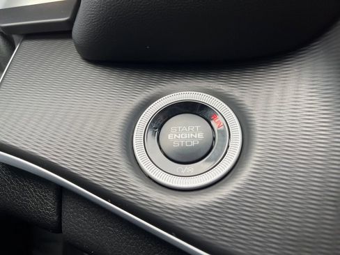 New 2025 Jeep Grand Cherokee L Altitude image 31