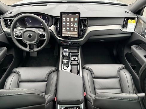 New 2026 Volvo XC60 B5 Ultra w/ Climate Package image 14