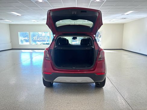 Used 2020 Buick Encore Preferred image 11