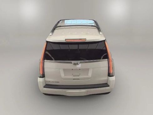 Used 2016 Cadillac Escalade ESV Platinum image 5