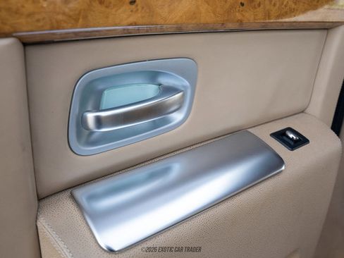 Used 2005 Rolls-Royce Phantom Sedan RWD image 37