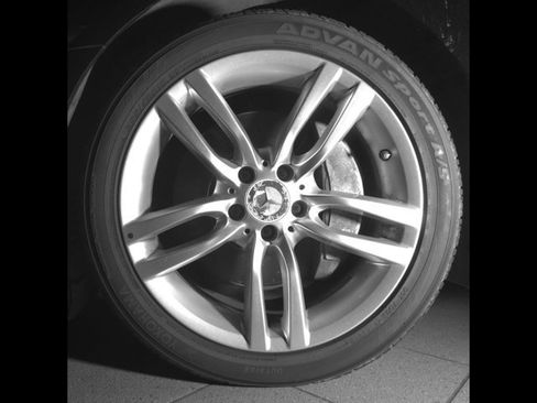 Used 2013 Mercedes-Benz SL 550 image 9