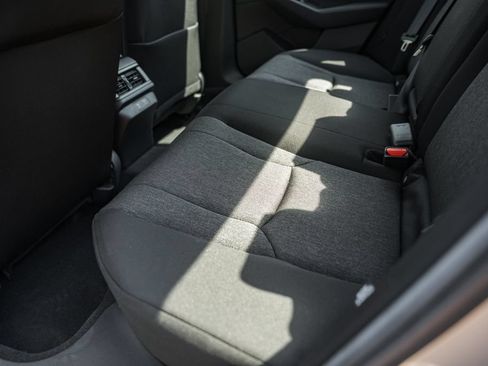 Certified 2025 Honda Accord SE image 27