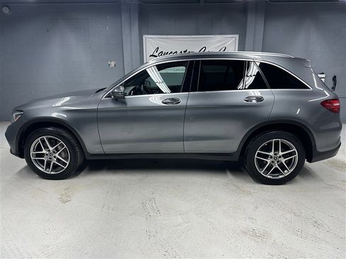 Used 2019 Mercedes-Benz GLC 300 4MATIC w/ AMG Line image 5