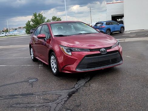 Certified 2025 Toyota Corolla LE FWD image 4