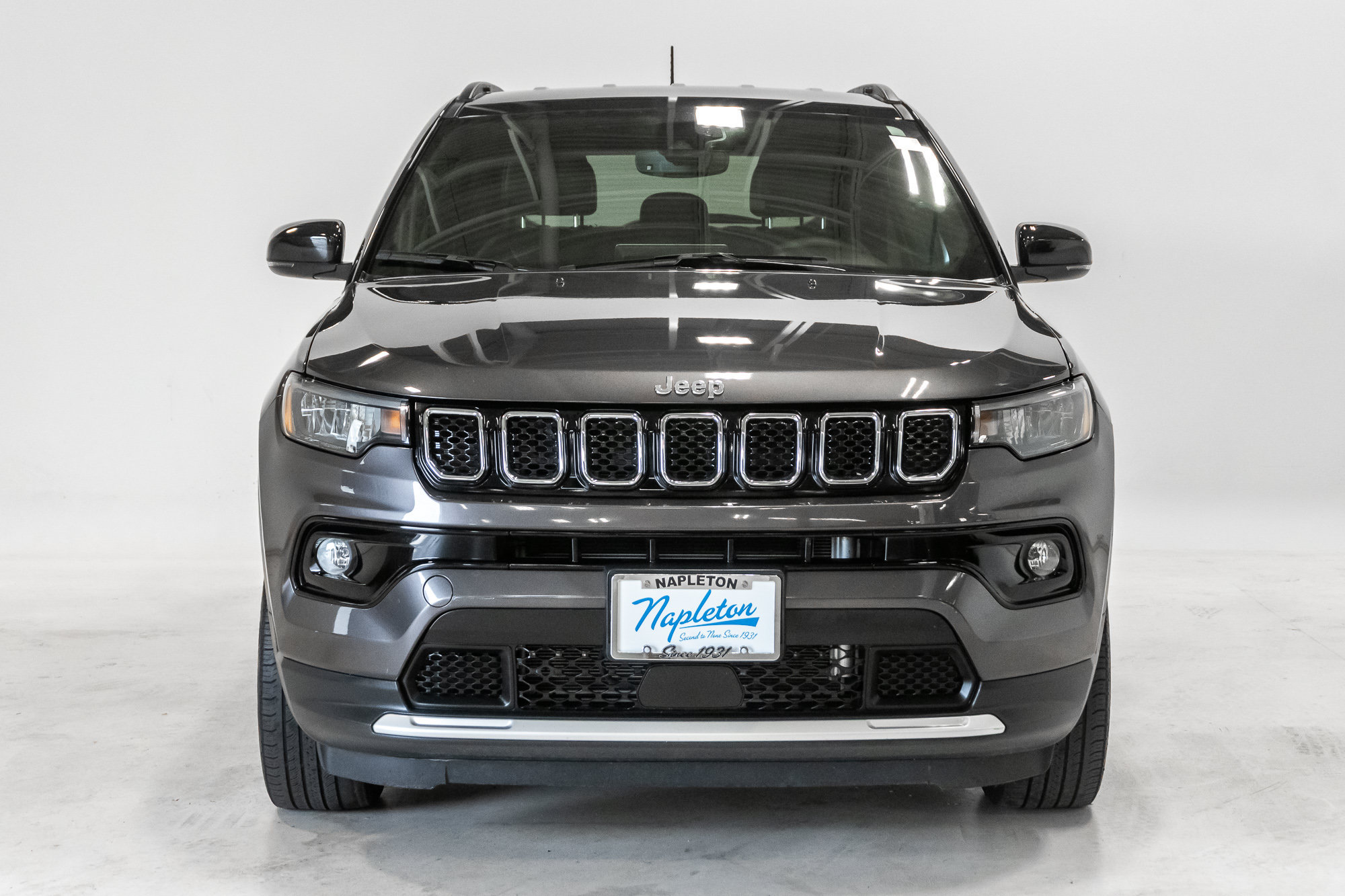 Certified 2023 Jeep Compass Limited AWD/4WD image 5