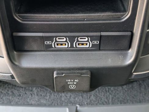 Used 2025 RAM 1500 Big Horn AWD/4WD image 31