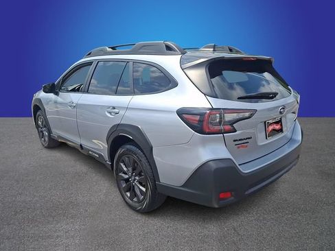 Used 2025 Subaru Outback Onyx Edition AWD/4WD image 6