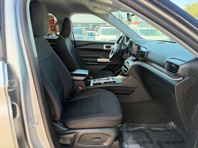Used 2021 Ford Explorer XLT w/ Class III Trailer Tow Package AWD/4WD image 24