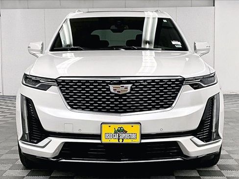 Used 2024 Cadillac XT6 Luxury image 3