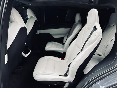 Used 2022 Tesla Model X Plaid AWD/4WD image 23