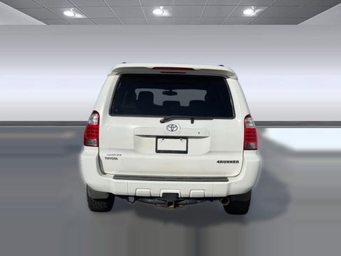 Used 2006 Toyota 4Runner Limited image 10
