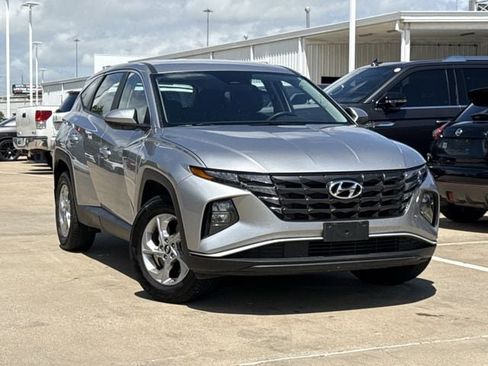 Used 2023 Hyundai Tucson SE AWD/4WD image 2