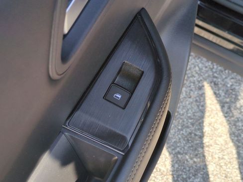 Certified 2024 Nissan Rogue SV AWD/4WD image 29
