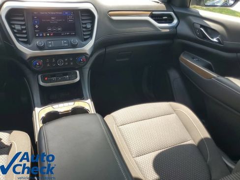 Used 2023 GMC Acadia SLE w/ Driver Convenience Package FWD image 18