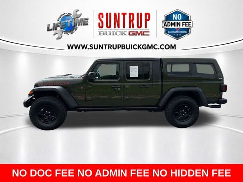 Used 2023 Jeep Gladiator Mojave w/ Cold Weather Group AWD/4WD image 2