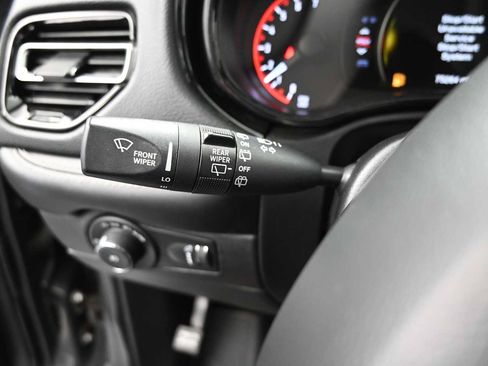Used 2021 Dodge Durango SXT AWD/4WD image 14
