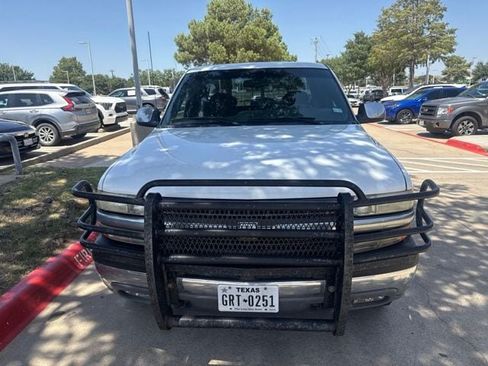 Used 1999 Chevrolet Silverado 2500 LS w/ Firm Ride Suspension Pkg AWD/4WD image 6