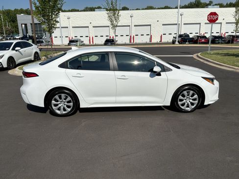 Used 2026 Toyota Corolla LE FWD image 11