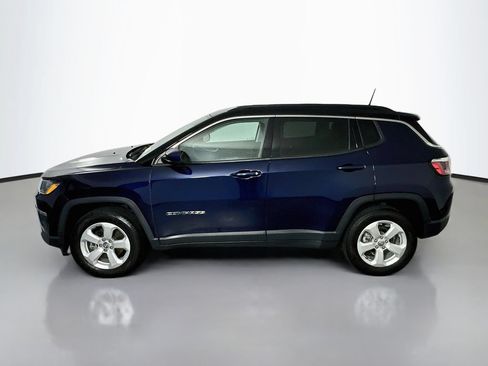 Used 2019 Jeep Compass Latitude w/ Cold Weather Group AWD/4WD image 4