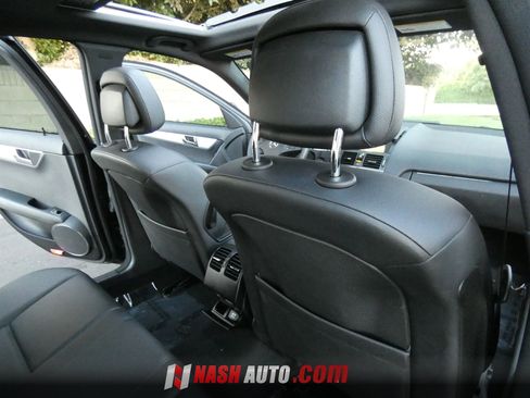 Used 2009 Mercedes-Benz C 300 Sedan image 35