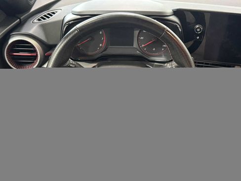 Used 2024 Chevrolet Trax RS FWD image 15