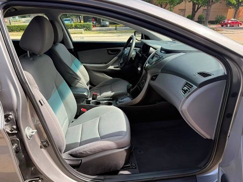 Used 2013 Hyundai Elantra GLS w/ Preferred Pkg FWD image 11