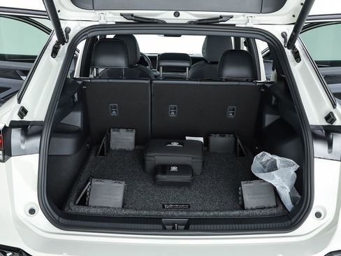 New 2026 Volkswagen Tiguan SE R-Line image 68