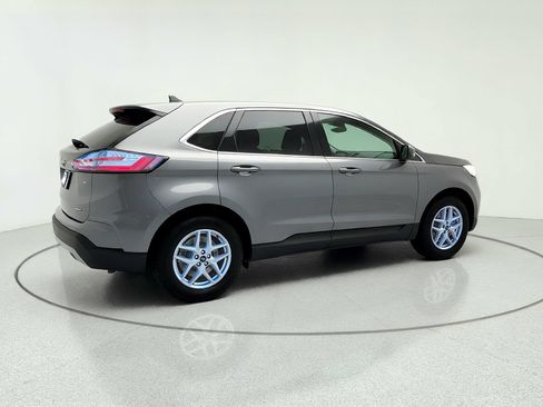 Used 2024 Ford Edge SEL AWD/4WD image 8