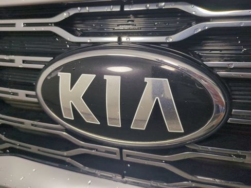 Used 2021 Kia Telluride EX w/ EX Premium Package FWD image 13