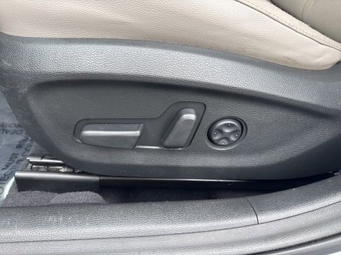 Used 2016 Hyundai Sonata Limited image 20