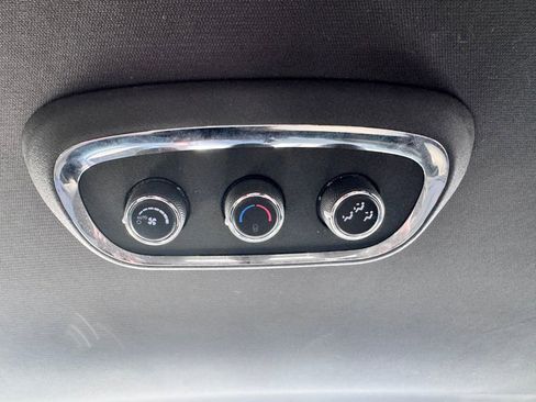 Used 2020 Dodge Durango GT image 28