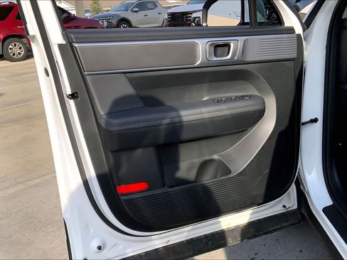 Used 2025 Hyundai Santa Fe SEL image 22